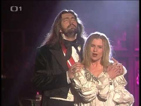 Leona Machálková a Daniel Hůlka - Vím, že jsi se mnou (muzikál Dracula)