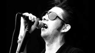 Shane MacGowan & The Popes - Bring Down The Lamp [Instrumental]