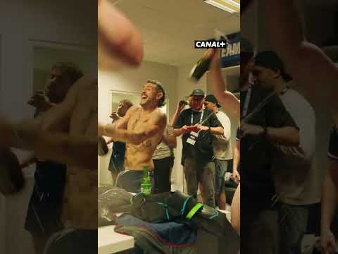 L’équipe de France a enflammé le vestiaire après sa victoire au Crunch Creator 🔥  #rugby #sports
