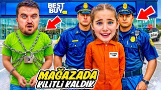 ELIF SINEM: WE WERE LOCKED INSIDE THE STORE, THE ALARM WAS GOING ON!! THEY THOUGHT WE WERE THIEVE...