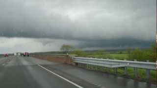 preview picture of video 'Tornado near Mt. Vernon, Illinois'