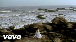 Na Linha Do Mar Lyrics English Translation