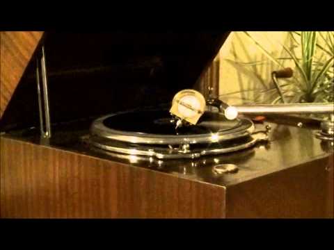 Bix Beiderbecke; TODDLIN’ BLUES