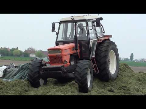 Landb. Debyser – Woesten - New Holland 1900 - Fiat 1300