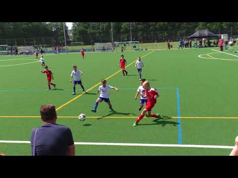 .U10 Porta Nigra Cup 2018.Viertelfinale. FC Bitburg - SG Kaarst/3. Einlaufen mit Eintracht Trier