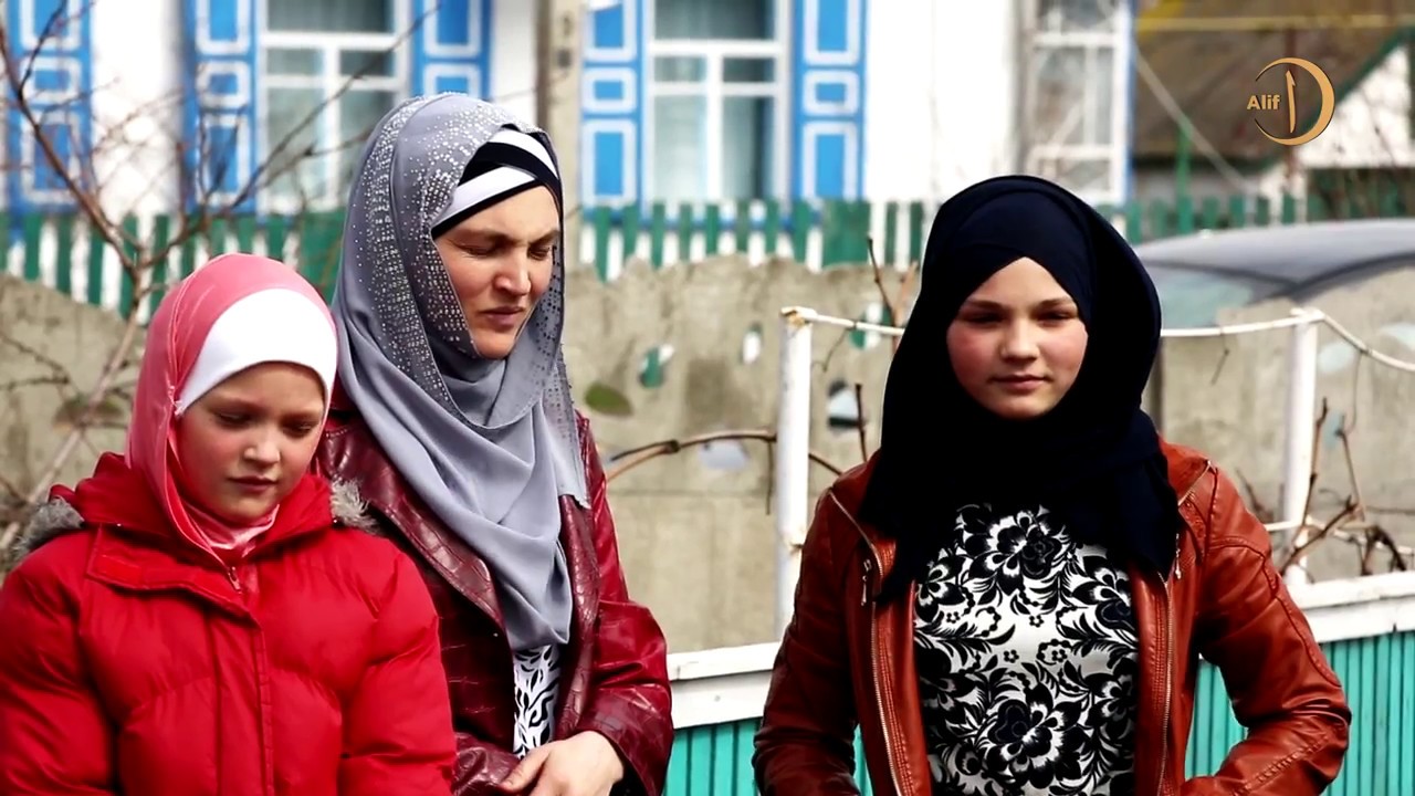 В украинской глубинке целая семья приняла Ислам. Вдохновленные Кораном.