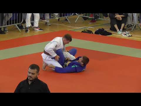 Oscar Gugala vs Szilárd Süle - FINAL - IBJJF London Fall Open 2018 - Brown Adult - Middle