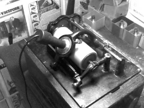 Six Brown Brothers "That Moaning Saxophone Rag" / ARCHIVETTE