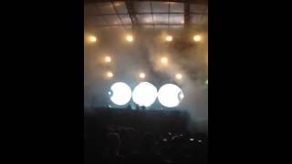 Swedish house mafia live- save the world