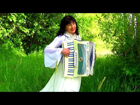 FALE DUNAJU, CZARNE OCZY, NA STOKACH MANDŻURII, NA MORZU BURZA HULA - WIESIA -accordion