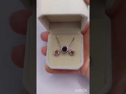 Подарок девушке набор в стиле минимализм "Рубин диски в серебре" колье и серьги ювелирный сплав в коробочке - фото 2 - id-p2403467632