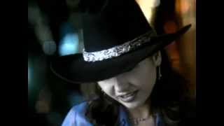 Al Norte del Corazón Music Video
