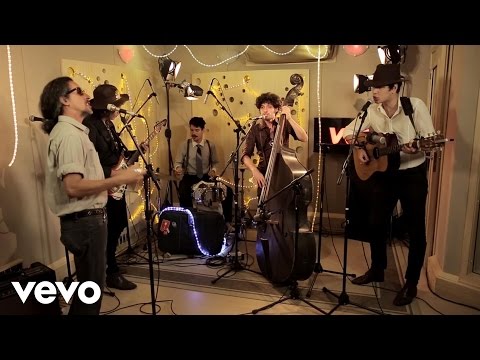 Mustache e os Apaches - Chuva Ácida (Radar Vevo)