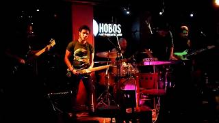 Asimétrica - Fate's Theorem Part 2: Anger / Part 4: Depression (en vivo) - Hobos