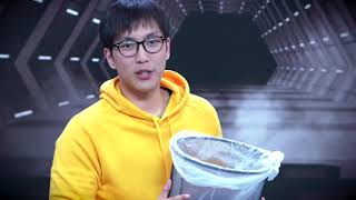 Cận cảnh đoạn video mà Doublelift ném áo TSM vào sọt rác đầy hả hê