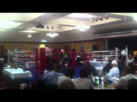 John Mitchell boxing round 2