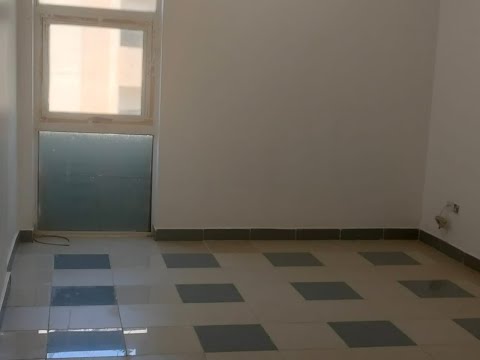 Live in Style and Comfort in a Modern 1-Bedroom Flat with Prime Location