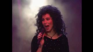 Cher – Fire Down Below (Bob Seger Cover, Live, 1990, Live At The Mirage / Heart of Stone Tour)