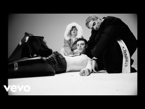 Usted Señalemelo - Seúl (Official Video)