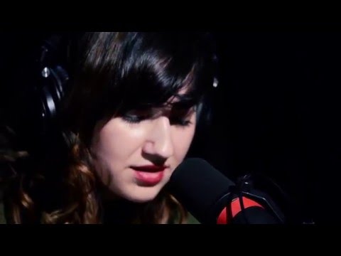 Lu Jakelić - Fragilna (LIVE @ Pomper Sessions)