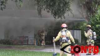 preview picture of video 'Seminole firefighters battle house fire while rescuing dog from home'
