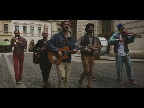 Bohemian Betyars - Összefúj a szél // Official Music Video