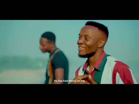 Christopher Simbiye Ft Mfello UMENIKUMBUKA (Officiel Music Video)