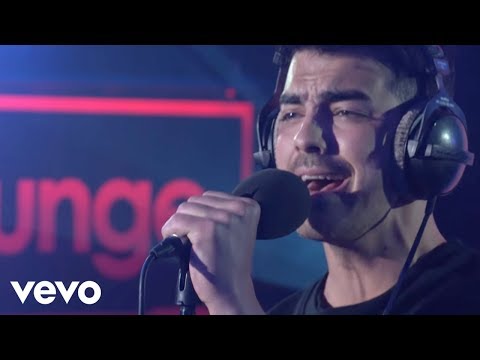 DNCE - Hands To Myself (Selena Gomez cover in the Live Lounge)