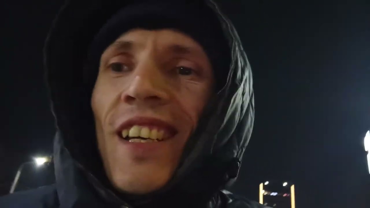 Седой девственник заплакал от одиночества в Уфе