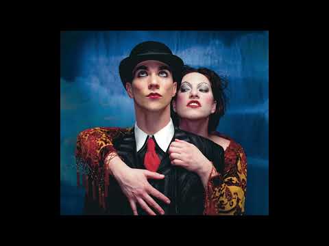 The Dresden Dolls 4 songs 10 min 1-2 и 3-4 песни сильно разные Songs 1-2 and 3-4 are very different
