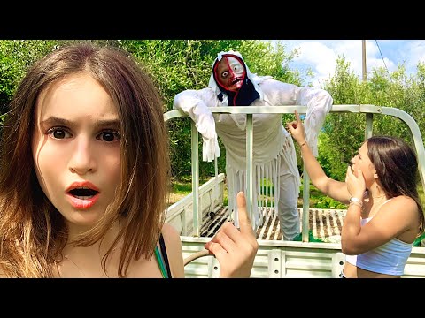 SIAMO SCAPPATE DA UN AMICO DI SAMARA !!!  - by Charlotte M.