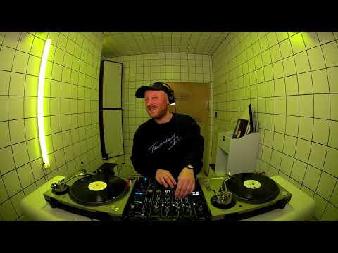 Johannes Albert | HÖR - December 5 / 2023