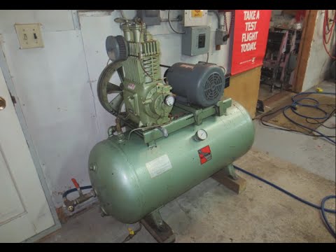 Binks air compressor 33-526 made by Quincy