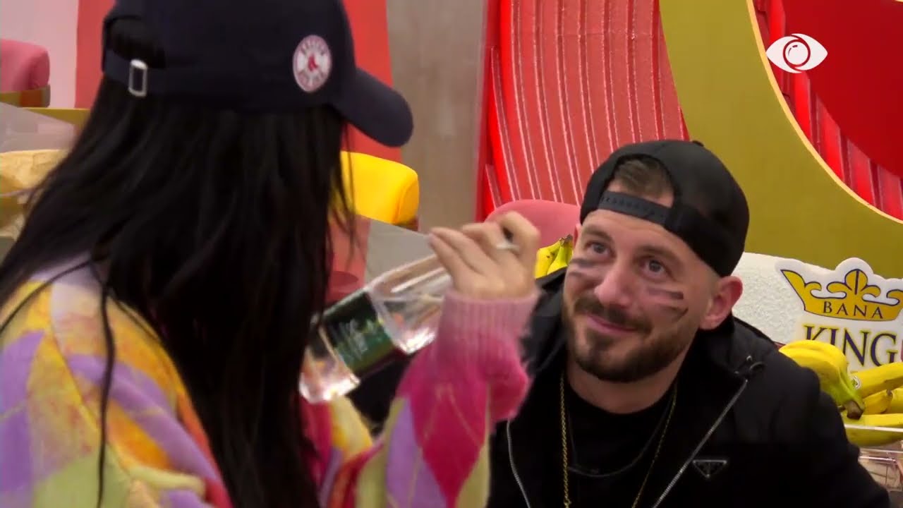 “Më thuaj çfarë të shqetëson”/ Romeo e ngacmon, a do ta tradhtojë Arta grupin?!