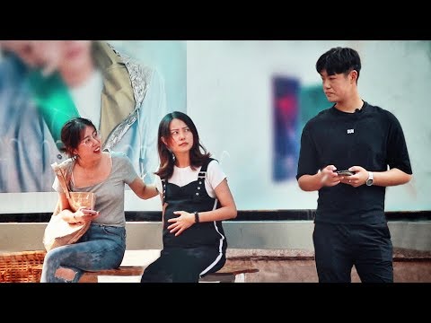 當目睹孕婦遭遇“二手煙”，這些陌生人的做法太暖心了！