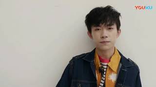 易烊千玺演绎不插电版《Nothing to lose》 被喊话多发自拍