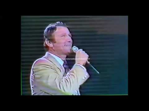 Albert Tafani  -   Fustani me pika, sa hije të paska -  Gëzuar 1990\91