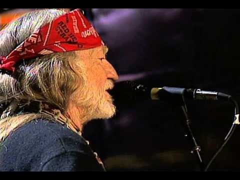 Willie Nelson - Me & Paul (Live at Farm Aid 2004)