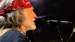 Willie Nelson - Me &amp; Paul (Live at Farm Aid 2004)