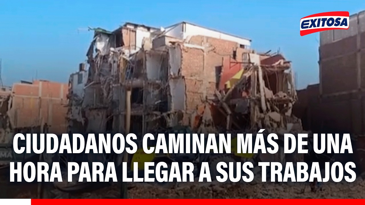 🔴🔵 Ciudadanos caminan más de una hora para llegar a sus trabajos por cierre de la Carretera Central