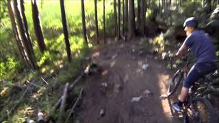 preview picture of video 'Squamish Mountain Bike Trails - LumberJacks with minor crash'