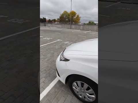 фото toyota auris ii рестайлинг 0
