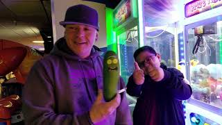 🎄🎁 Toys 4 Tots Challenge video 🎁🎄 Vs. Aloha Claw 🤙🤙