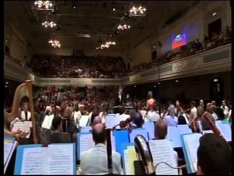 Lesley Garrett "Some Enchanted Evening"