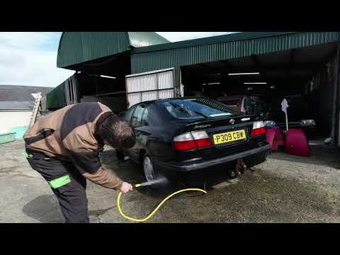 Nissan Primera gets a wash, contains waffle
