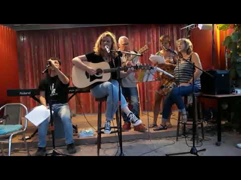 Ghost in This House - Alison Krauss - Covered by Nina Lynn & friends @Fields of Gold France 2019