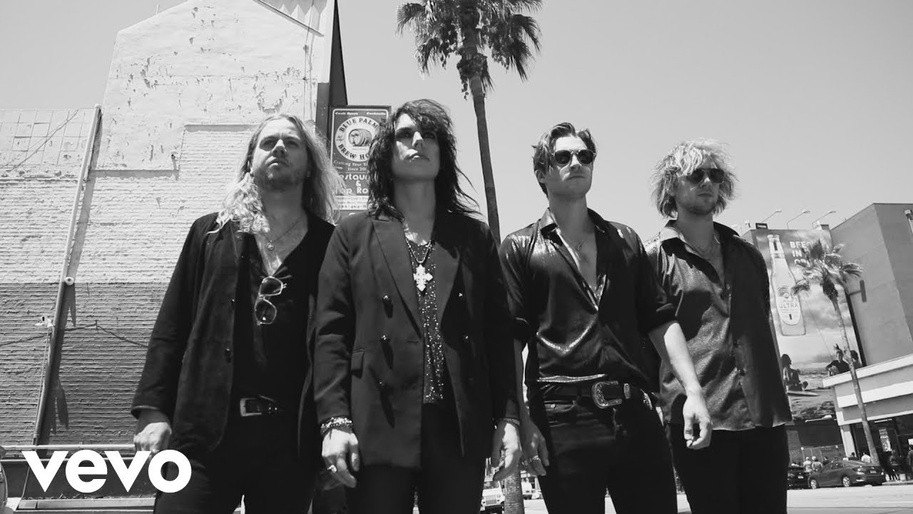 The Struts ft. Robbie Williams — Strange Days