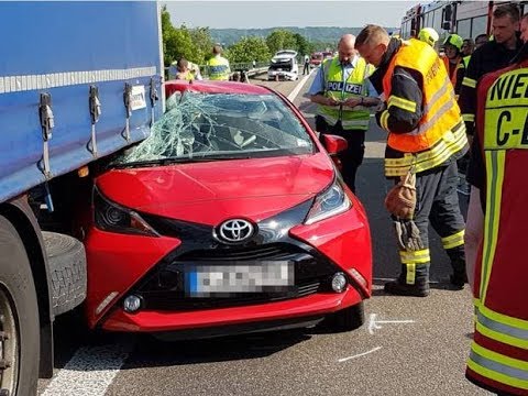 Frau stirbt bei Unfall auf der A3 bei Siegburg