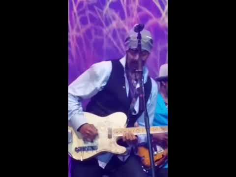 Steve Bargonetti  with Vernon Reid & Corey Glover of Living Colour--"Roll Over Beethoven"