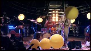 Flaming Lips - Vein of Stars / The Firebird-Suite ("U.F.O.S AT THE ZOO" dvd)